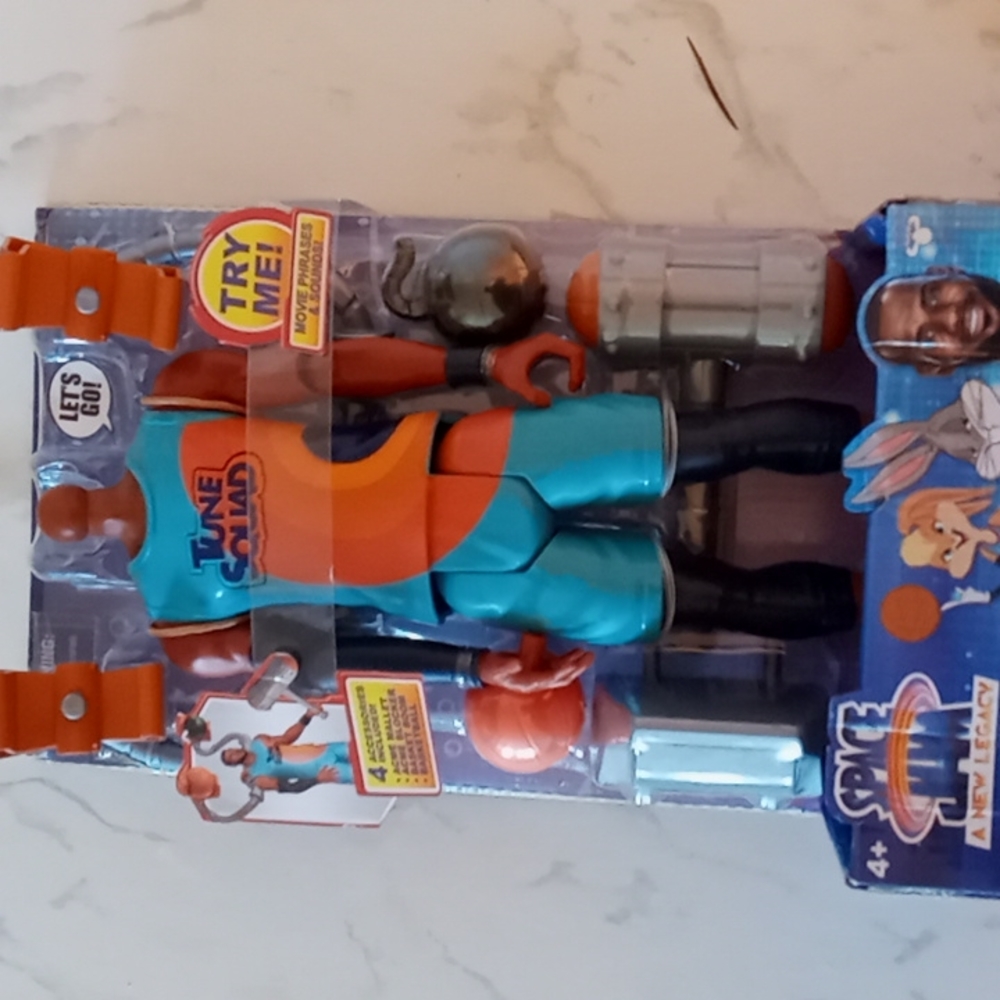 Headless LeBron James toon squad character